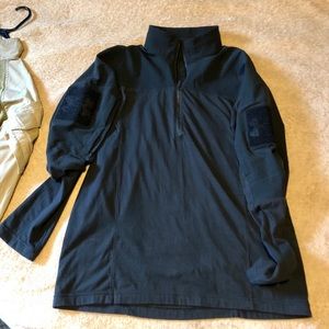 Under Armor tactical combat shirt. Men’s Medium